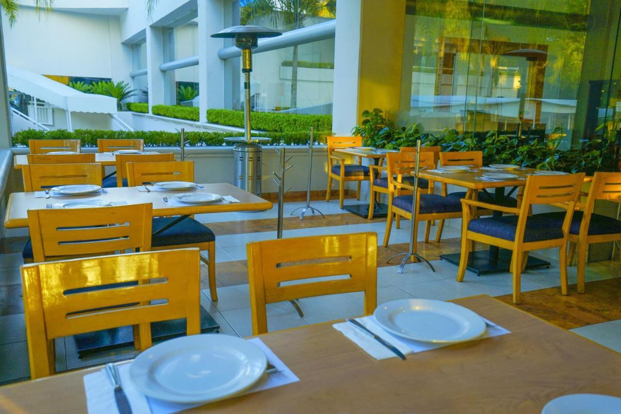 Gamma By Fiesta Americ Xalapa Nubara Экстерьер фото Restaurant in the hotel